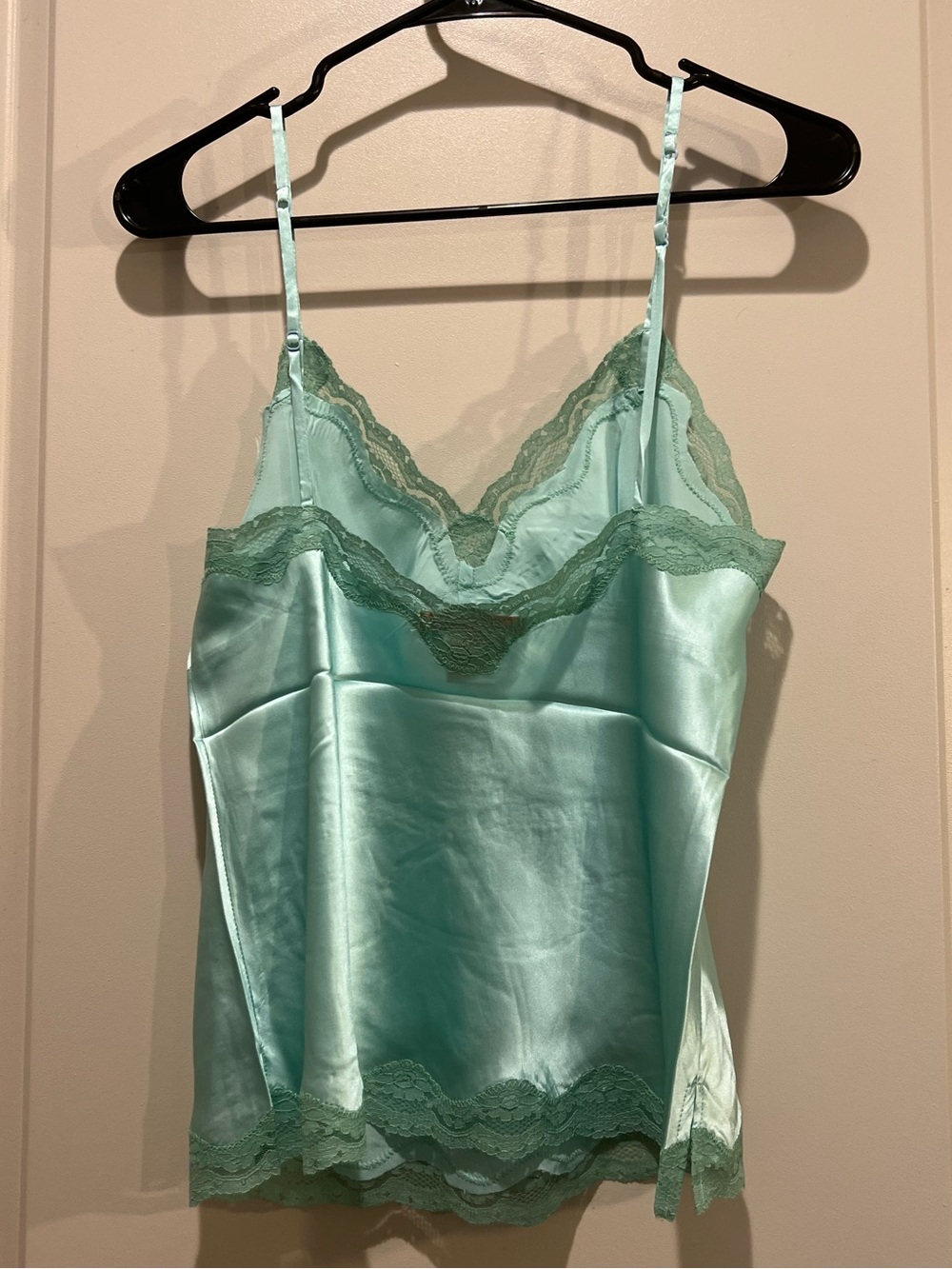 Gold Hawk Tiffany Silk Lace Cami Top Medium NWT - Picture 4 of 7